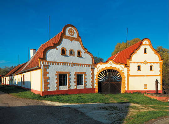 Kniha “VLTAVA - Libor Svacek" - vydani 1., rok 2011 Photographer: Libor Svacek; box@fotosvacek.cz; Mobile: +420 602428001; 