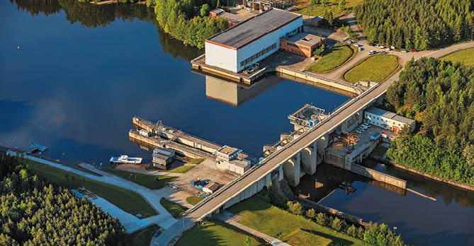 Kniha “VLTAVA- Libor Sv ek" - dotisk 2018 Photographer: Libor Svacek; box@fotosvacek.cz; Mobile: +420 602428001; 