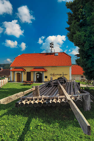 Kniha “VLTAVA - Libor Svacek" - vydani 1., rok 2011 Photographer: Libor Svacek; box@fotosvacek.cz; Mobile: +420 602428001; 