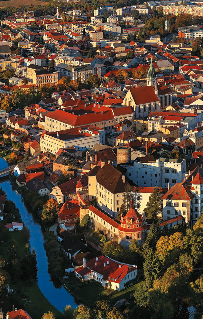 Kniha “ ESK REPUBLIKA LETECK  - Libor Sv  ek" - vyd n  1., rok 2014 Photographer: Libor Svacek; box@fotosvacek.cz; Mobile: +420 602428001; 