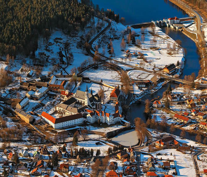 Kniha “ ESK REPUBLIKA LETECK  - Libor Sv  ek" - vyd n  1., rok 2014 Photographer: Libor Svacek; box@fotosvacek.cz; Mobile: +420 602428001; 