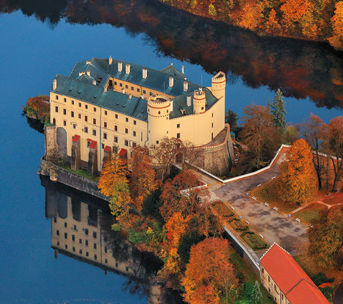 Kniha “ esk republika 2020 - Libor Sv  ek" - vyd n  1., rok 2020