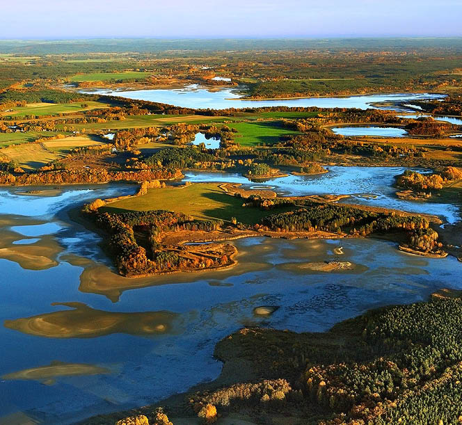 Kniha “PLZE - Libor Sv  ek" - vyd n  2., rok 2015 Photographer: Libor Svacek; box@fotosvacek.cz; Mobile: +420 602428001; 