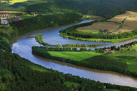 Confluence of the Vltava and Lužnice Rivers (right side) below the city of Týn nad Vltavou, source: Libor Sváček archiv Vydavatelství MCU